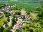 Vogelperspektive - Ehemaliger Landgasthof in idyllischer Lage als attraktives Anlageobjekt mit Entwicklungspotential