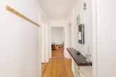 Flur - Wunderschöne Altbauwohnung mit 3 Zimmern und DG - Rohling mit Baugenehmigung in Charlottenburg
