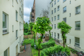 Innenhof - Wunderschön sanierte Altbauwohnung mit Balkon in Friedrichshain - bezugsfrei März 2026