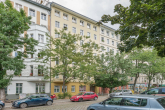 Fassade - Helle Altbauwohnung mit Einbauküche und Blick in den Görlitzer Park in Kreuzberg